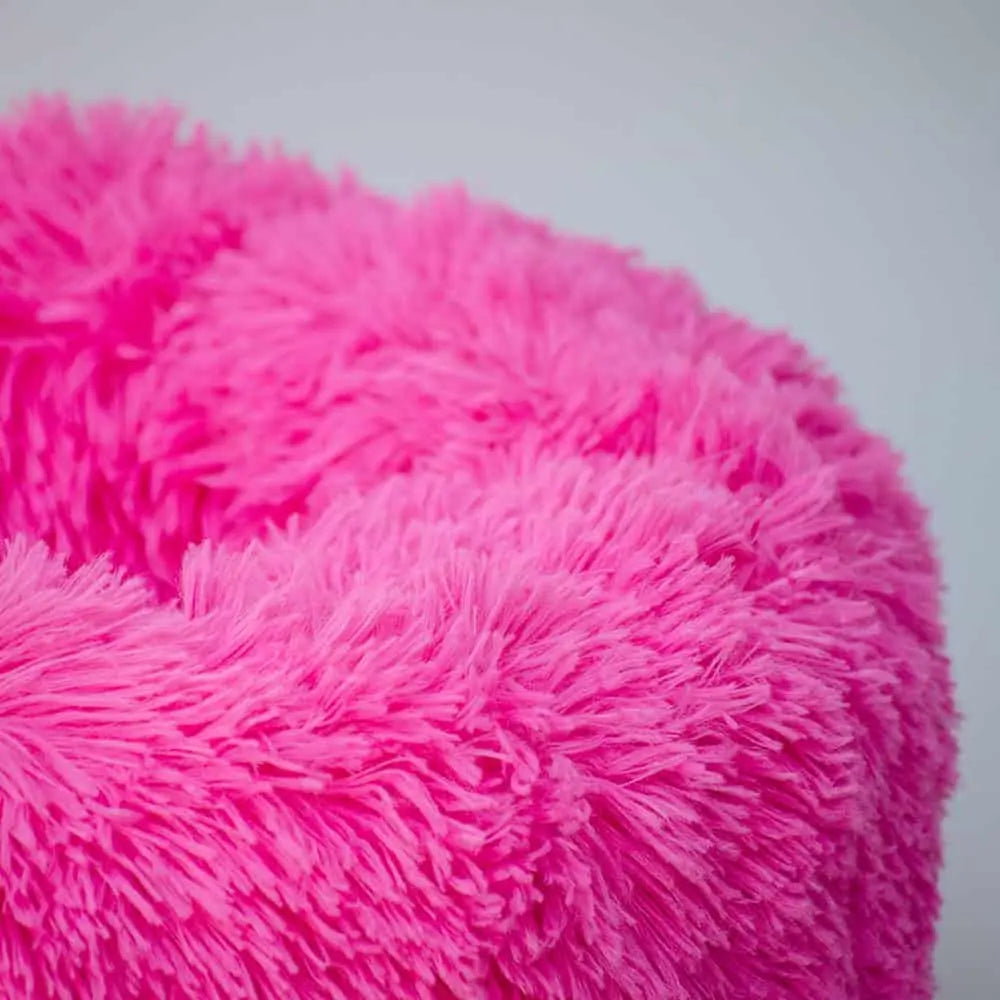Das runde Hundebett „Pink Pouf Supersoft“ 4legs.de
