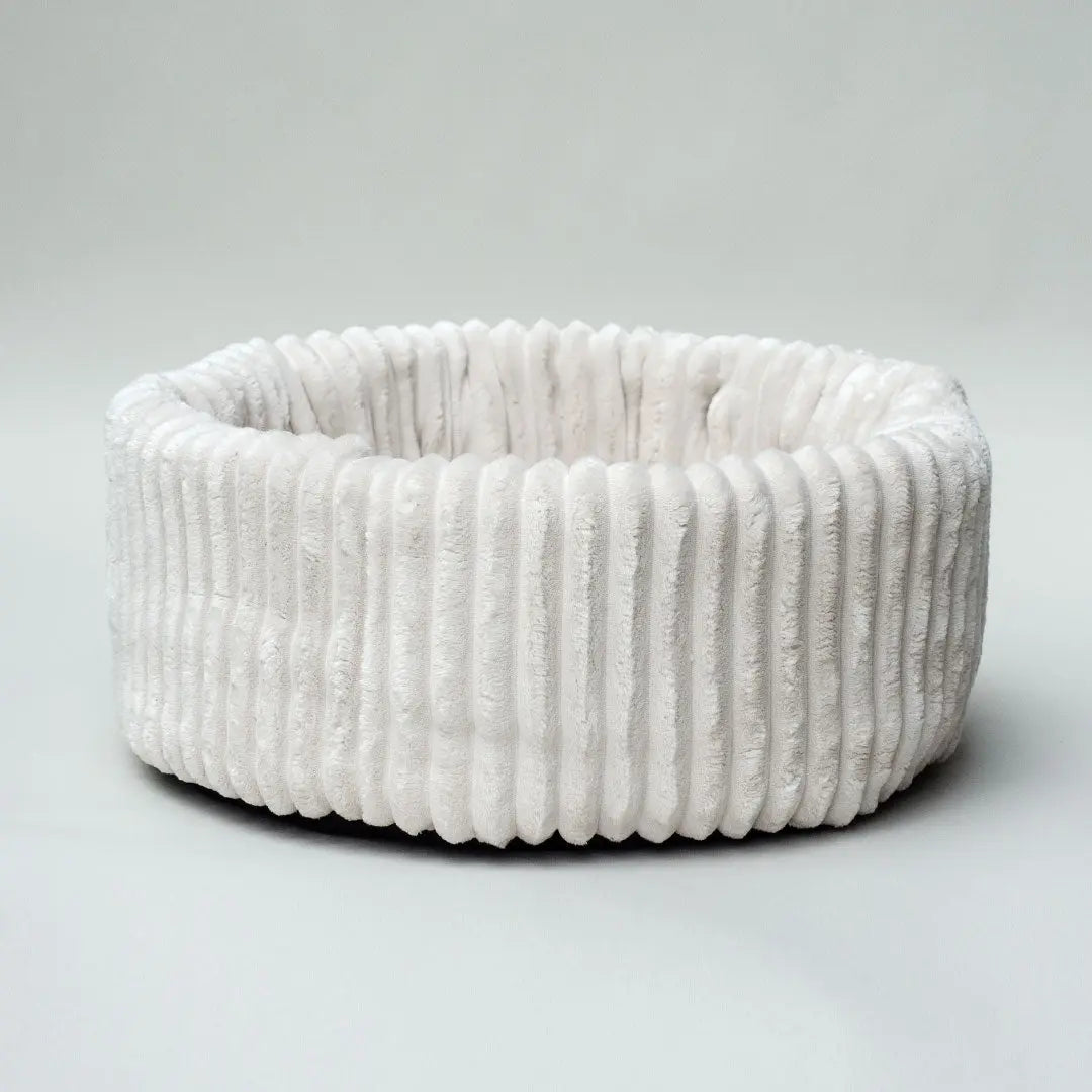 Elegantes Hundebett „Biscuit“ - creme 4legs.de