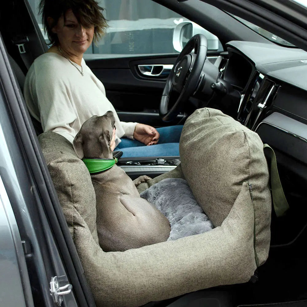 Premium Autositz für Hunde – „Travel Deluxe“ – Flanell - Khaki 4legs.de